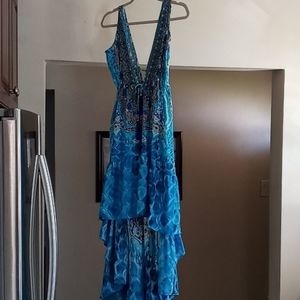 Beautiful hi lo lo moda dress size L/XL